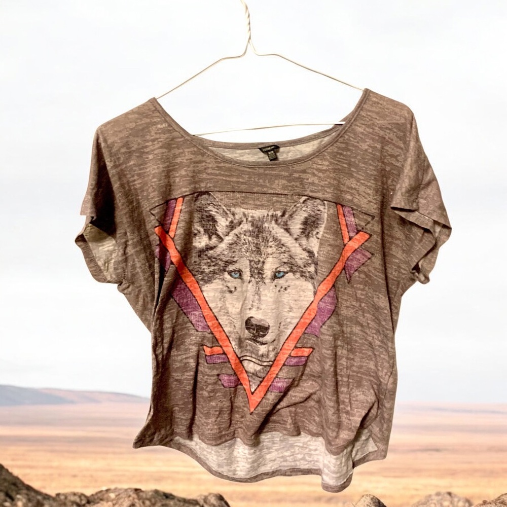 Forever 21 Funky Cropped Grey Geometric Wolf Graphic Tee